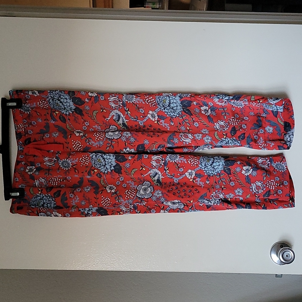 🎉4/$20🎉 Womens satin floral red/blue bottom sleepwear